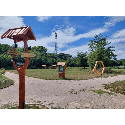 Včelárium v Medolandii – obrázok 14